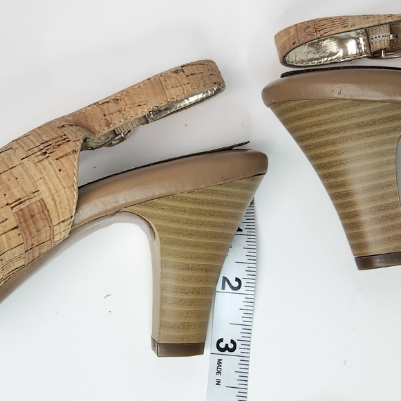 Euro soft by soft sling back peep toe heels cork uppers with gold Flecks 10 M - Picture 7 of 10